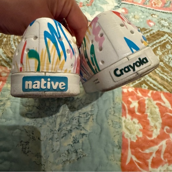 Native Shoes White Sneakers Minimalist Design - Picture 5 of 8